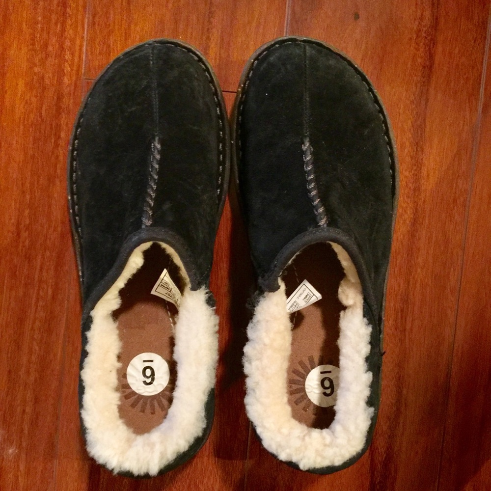 Nwot Women’s UGG clogs